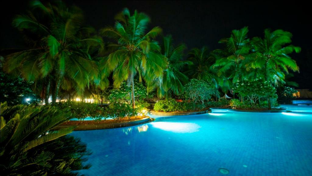 Ocean Spray Hotel Kalapettai Luaran gambar